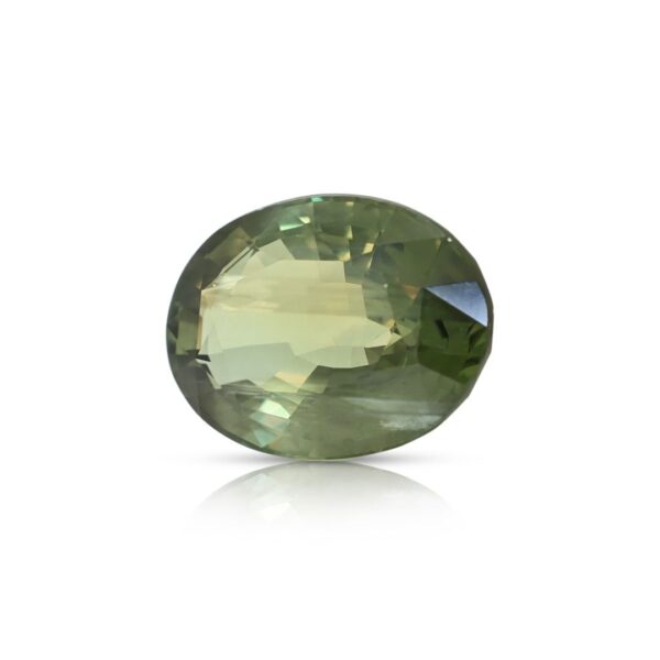 אלכסנדריט אדיר 6.97ct GIA מתועדת משנה-צבע, בחיתוך בריליאנט אובלי משופר