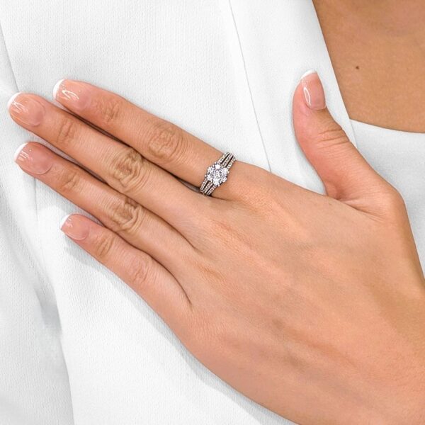 טבעת יהלום Good Heart Celestial מרהיבה במשקל 1.06ct בזהב לבן 18K