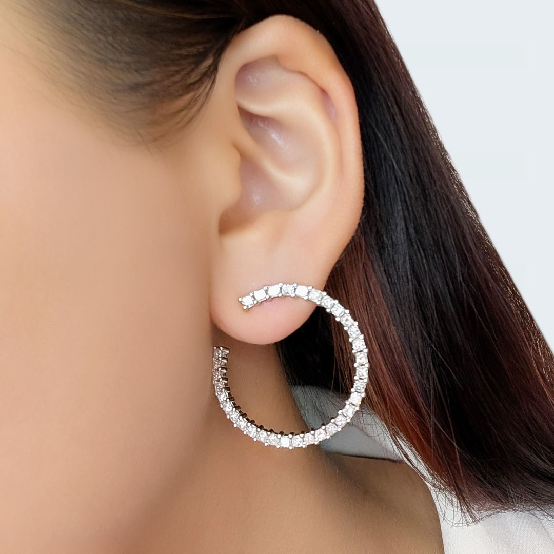 עגילי חצי עיגול מרהיבים מיהלומים טבעיים במשקל 2.50 קראט - עם תעודת IGI – תמונה 2