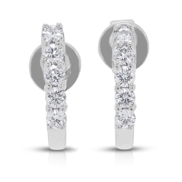 עגילי חישוק חצי יהלום אלגנטיים במשקל 0.20 קראט בזהב לבן 18 קראט (חדשים-לא נענדו)