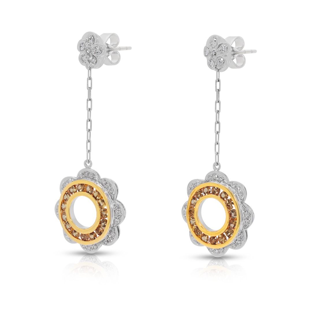 עגילים תלויים אלגנטיים בעיצוב פרחוני עם ספיר צהוב 1.05ct ויהלומים בזהב 18k דו-גוני מבית Lee Hwa – תמונה 5