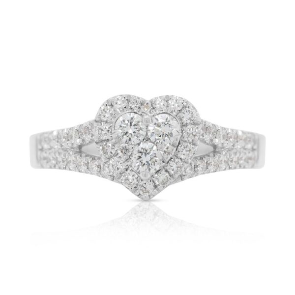 טבעת יהלום טבעי מרהיבה בחיתוך עגול בריליאנט 0.81 קרט בזהב לבן 18K