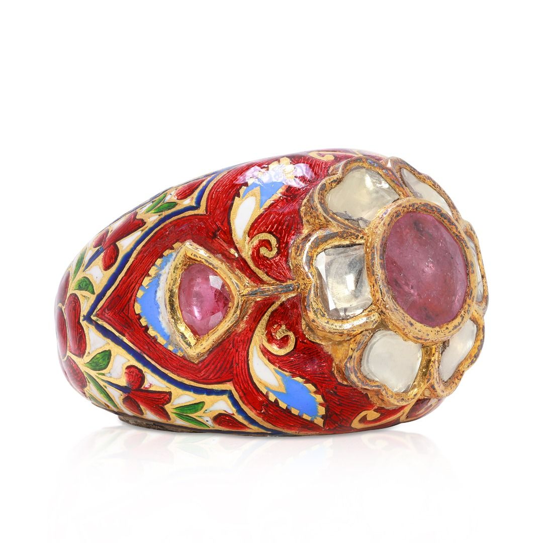 טבעת יוקרתית משובצת רובי 3 קראט ויהלומים עגולים בחיתוך בריליאנט, בזהב לבן 9K – תמונה 3