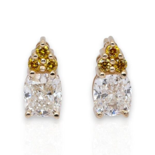 עגילי יהלומים 2.24 קראט בזהב צהוב 18 קראט, מתועדים GCI