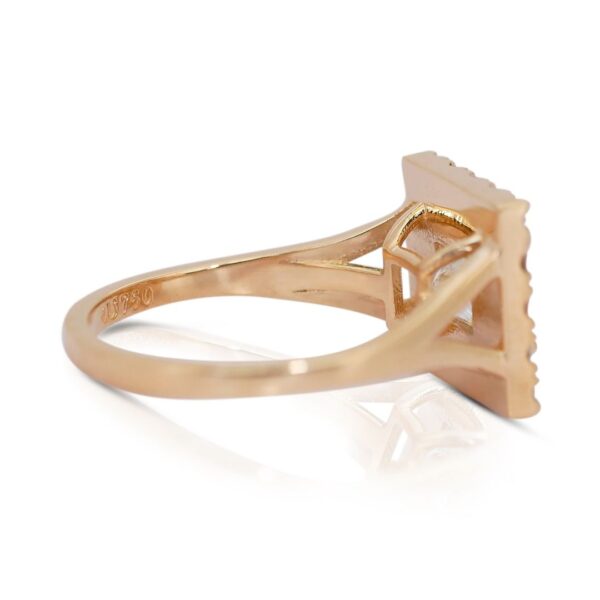 טבעת הילה מרהיבה מיהלום טבעי במשקל 2.28 קראט בזהב צהוב 18K עם IGI