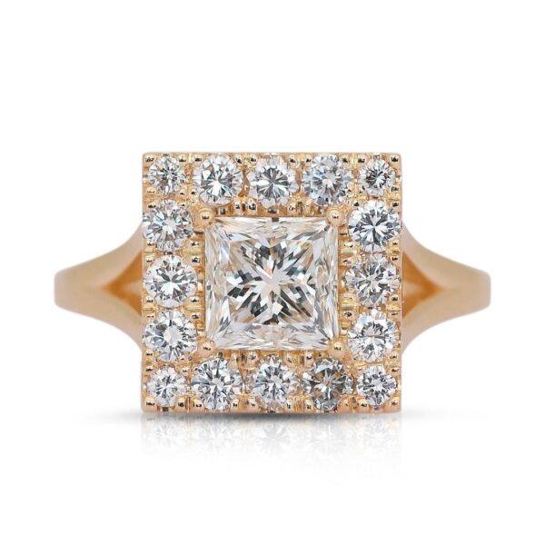 טבעת הילה מרהיבה מיהלום טבעי במשקל 2.28 קראט בזהב צהוב 18K עם IGI