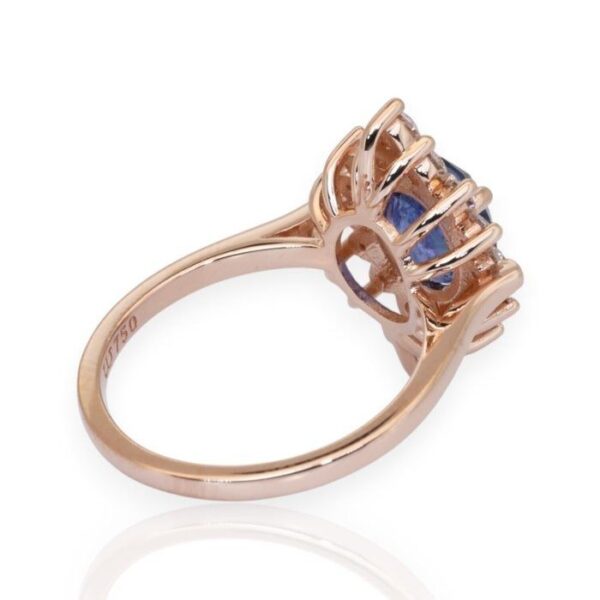 IGI טבעת אשכול ספיר ויהלומים 3.31ct בזהב ורוד 18k