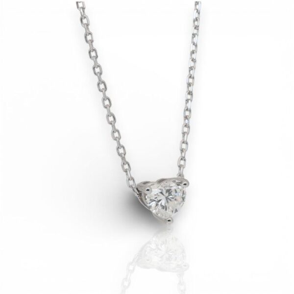 שרשרת סוליטר יהלום 0.51 קראט עם תליון בצורת לב מזהב לבן 18 קראט – מתועדת IGI