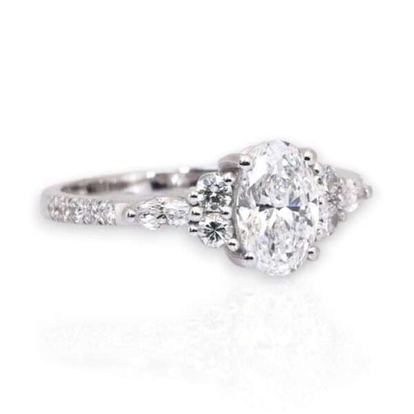 טבעת פאווה יהלומים 1.41 קראט IGI מתועדת בזהב לבן 18 קראט