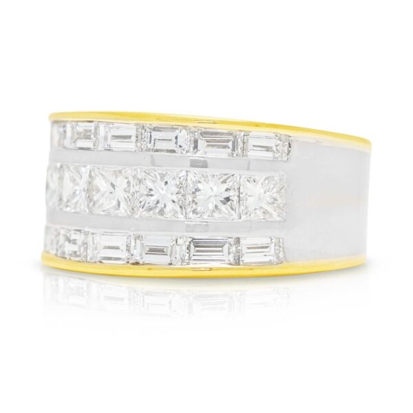 "אימפריאל 1.08ct טבעת פסיפס יהלומים בחיתוך פרינסס וטייפרד בזהב דו-גוני 18 קראט"