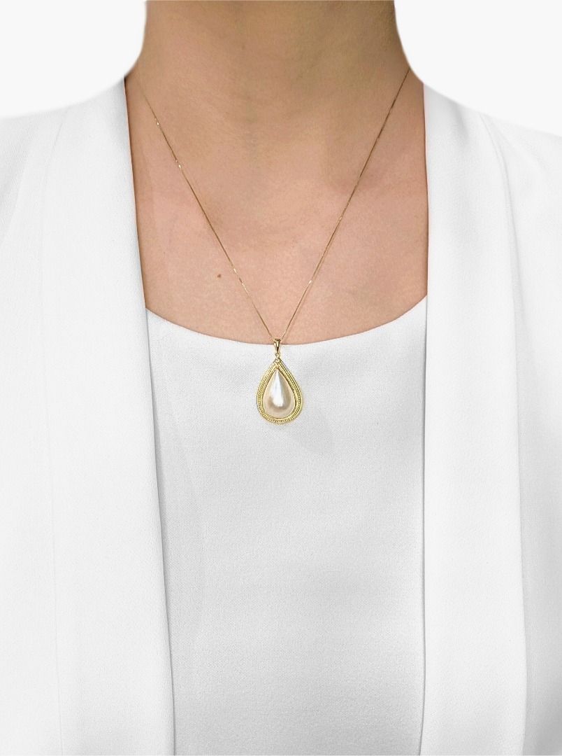 תליון זוהר מזהב צהוב 14 קרט, משובץ ביהלום טבעי 0.01 קרט ופנינת מאבה – תמונה 2