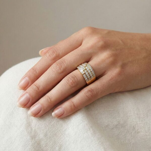 טבעת יהלומים טבעיים רב-שורתית יוקרתית 1.98ct של Larry Jewellery בזהב צהוב 18K