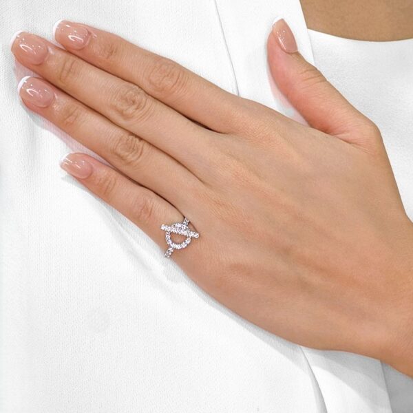 טבעת הרמס פינס יוקרתית עם יהלומים במשקל 1.05ct בזהב לבן 18k