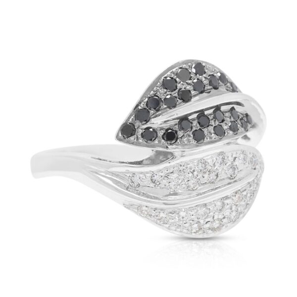 נואר 0.80ct טבעת עוקפת עלה ביהלומים טבעיים שחורים ולבנים בזהב לבן 18K