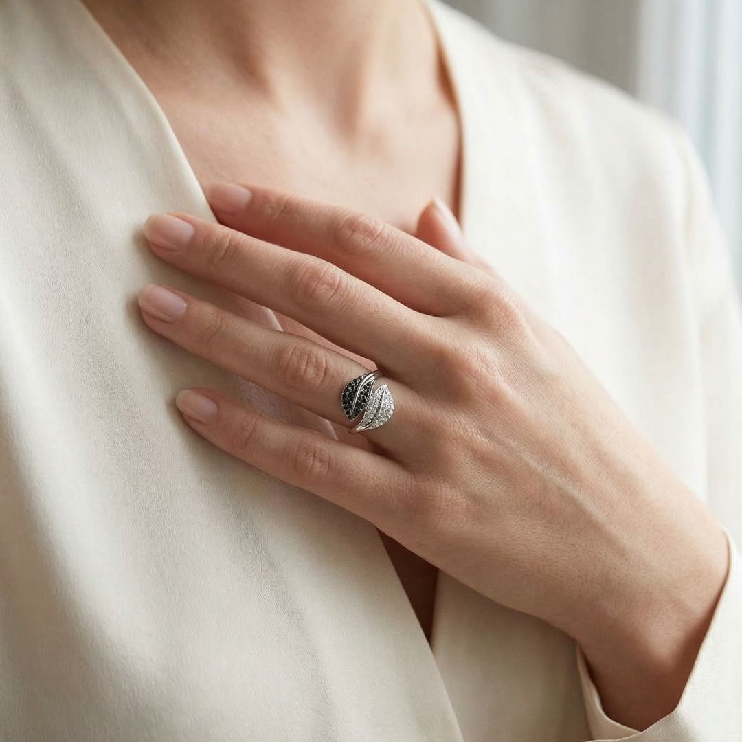 נואר 0.80ct טבעת עוקפת עלה ביהלומים טבעיים שחורים ולבנים בזהב לבן 18K – תמונה 2