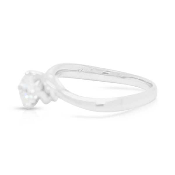 טבעת סוליטר יהלום טבעי 0.50 קראט Radiant מבית Love & Co. בזהב לבן 18 קראט (חדש-לא נענד) - מתועדת IGI