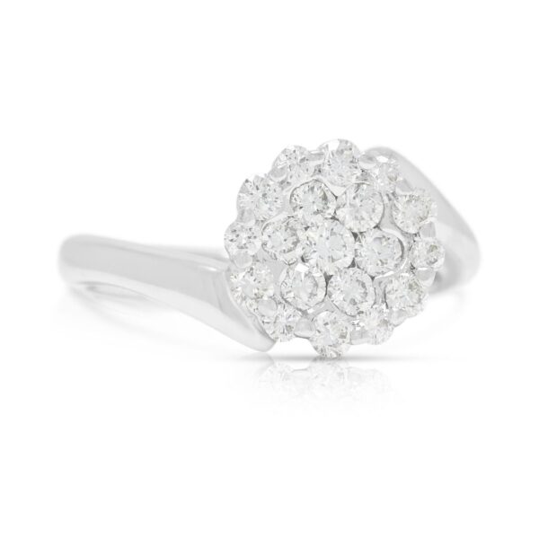 טבעת אשכול פרחונית זוהרת מיהלום טבעי במשקל 0.54 קראט בזהב לבן 18 קראט