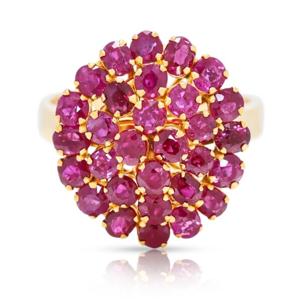 טבעת אשכול פרחונית זוהרת עם רובי אדמדם-ורדרד 1.80ct בזהב צהוב 18K