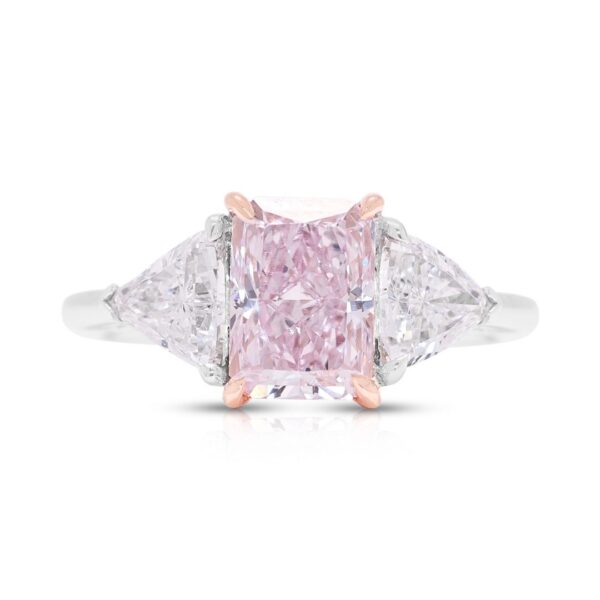 טבעת יהלום נדירה 2.69ct ורוד-סגול ולבן בזהב דו-גווני 18K (חדש) - GIA מתועדת