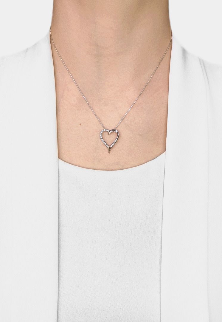 תליון לב רומנטי עם יהלום טבעי 0.28 קראט בזהב לבן 18 קראט (חדש) – תמונה 2