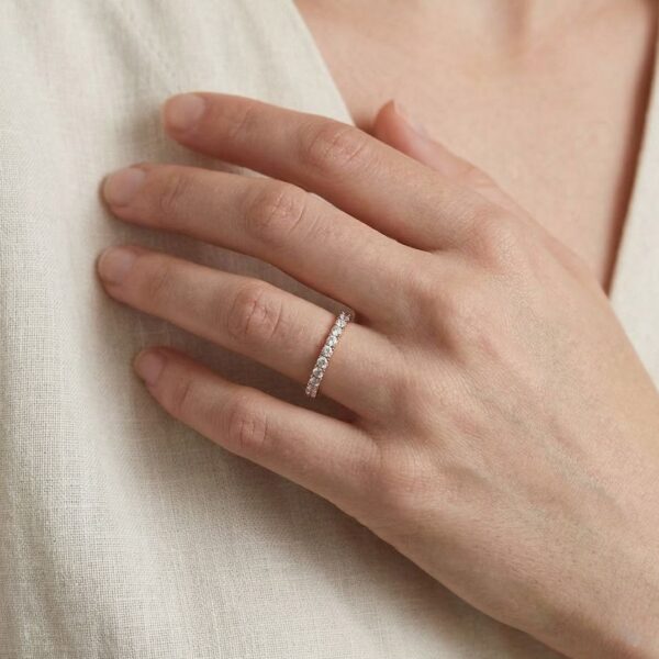 טבעת חצי איטרניטי רומנטית מזהב ורוד 18 קראט, משובצת יהלומים טבעיים במשקל כולל של 0.35 קראט