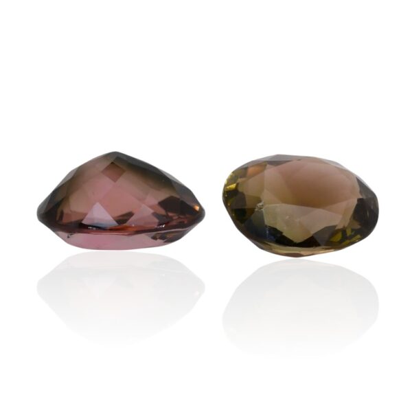 זוג טורמלינים אובליים במשקל 5.17 קרט, מתועד IGI