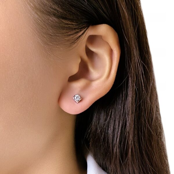 Soo Kee עגילי יהלום צמודים 0.26ct בזהב לבן 18K