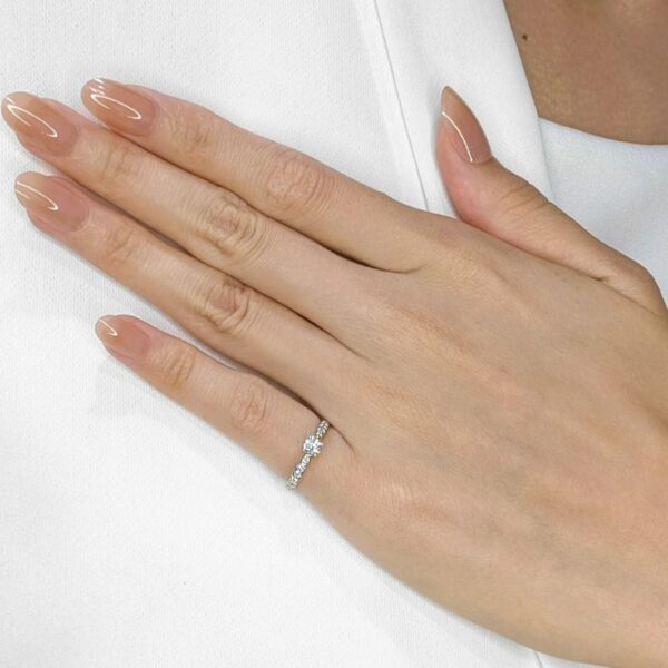 Tiffany & Co. טבעת יהלומים טבעיים בשיבוץ פאווה 0.40ct מזהב לבן 18K עם תעודה