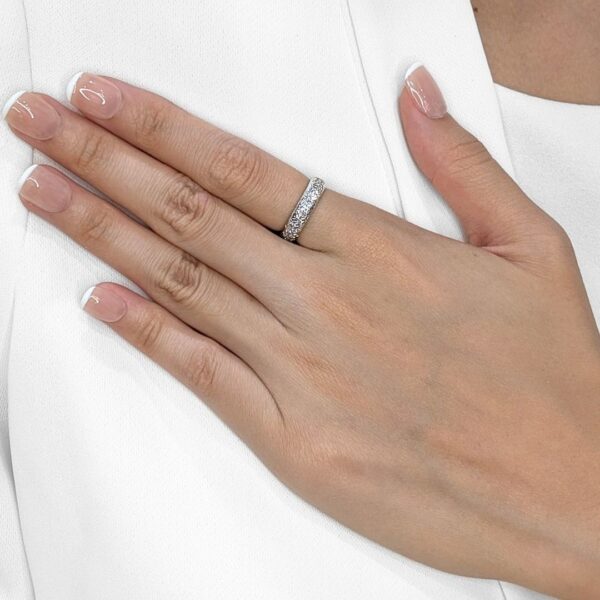 טבעת וינטג' יהלום בחיתוך עתיק 0.48ct בזהב לבן 18K