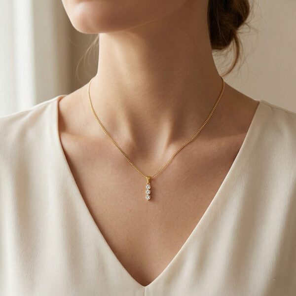 תליון שלישיית יהלומים מקסים 0.36ct מזהב צהוב 18K (חדש)