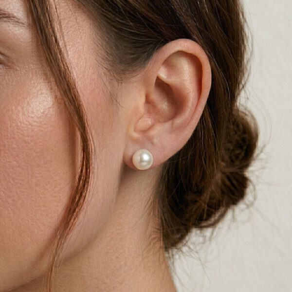 עגילים צמודים קלאסיים עם פניני ים הדרומי בקוטר 12.5 מ"מ בזהב צהוב 14 קראט