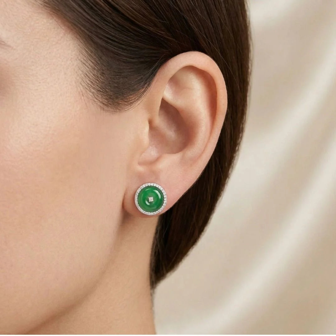 עגילים צמודים אלגנטיים מירקן ויהלומי הילה 0.23 קרט בזהב לבן 18K – תמונה 2