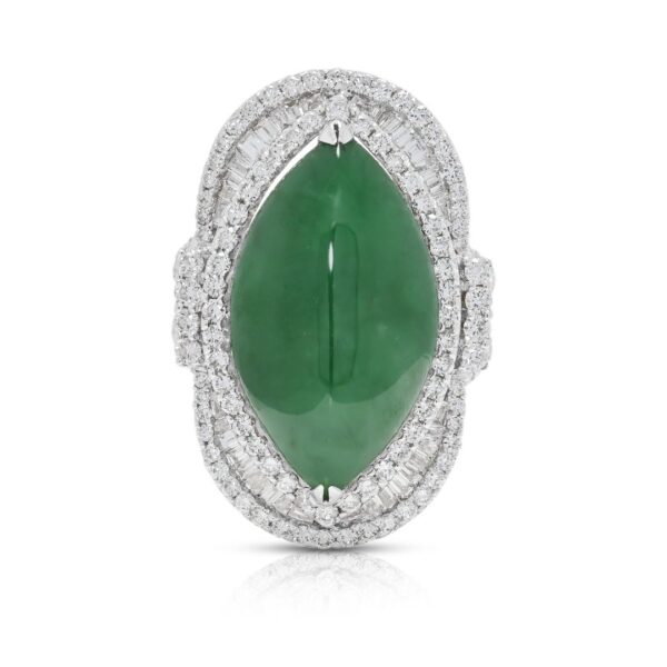 טבעת ירקן פיי צוי משובח ו-1.37 קרט בשיבוץ פאווה הילה כפולה בזהב לבן 18 קראט - מתועדת על ידי NGI ו-HKJS