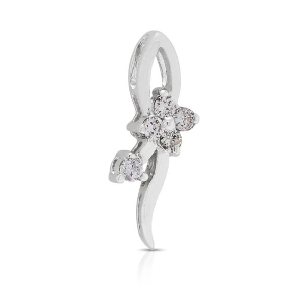 תליון פריחה מעוצב בקפידה, משובץ יהלום 0.08 קראט, מזהב לבן 18 קראט