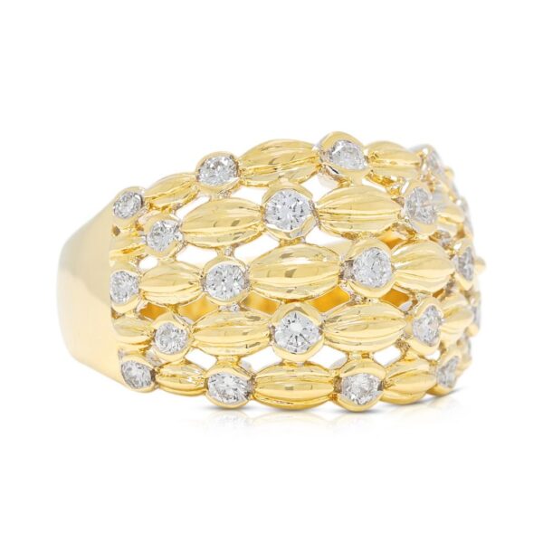 טבעת יהלומים מעוצבת בקפידה בעיצוב רשת של Larry Jewelry במשקל 0.57ct בזהב צהוב 14K