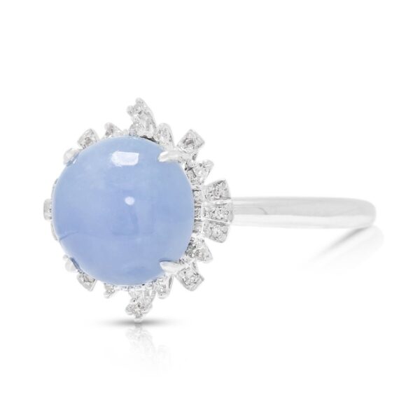 טבעת הילה זוהרת מירקן סגול 8.9 מ"מ, משובצת יהלומים 0.11 קראט, בזהב לבן 18K