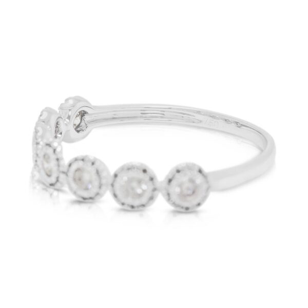 טבעת פס אשכול יהלומים מעודנת 0.24 קראט בזהב לבן 18 קראט