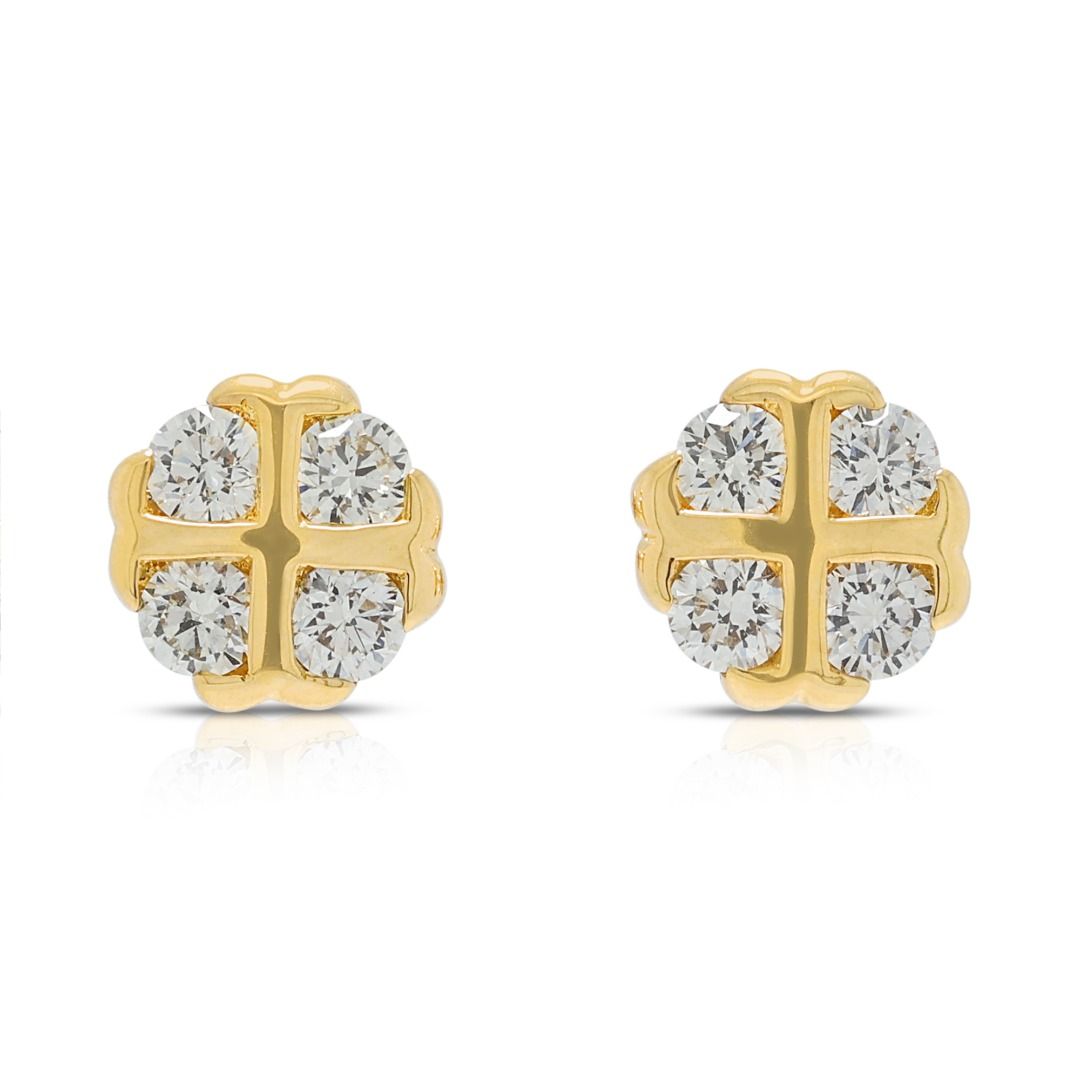 עגילי פרח מעודנים מזהב צהוב 20 קראט, משובצים יהלומים במשקל 0.40 קרט