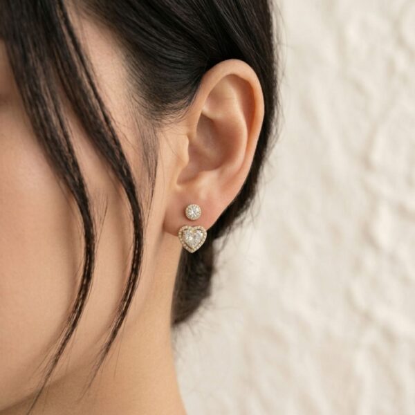 עגילי לב יהלומים רומנטיים במשקל 0.99 קראט בזהב צהוב 18 קראט