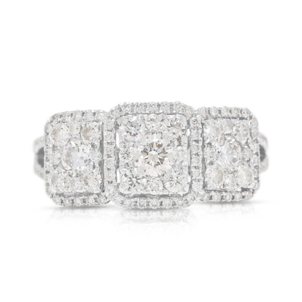 טבעת אשכול יהלומים אלגנטית 1.26 קראט בזהב לבן 18 קראט