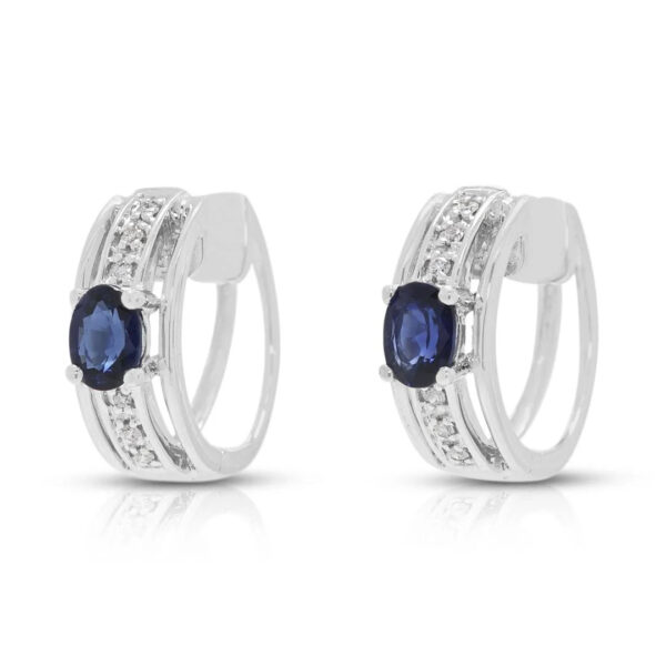 עגילי האגי ספיר ויהלומים מתוחכמים 0.21ct בזהב לבן 18K