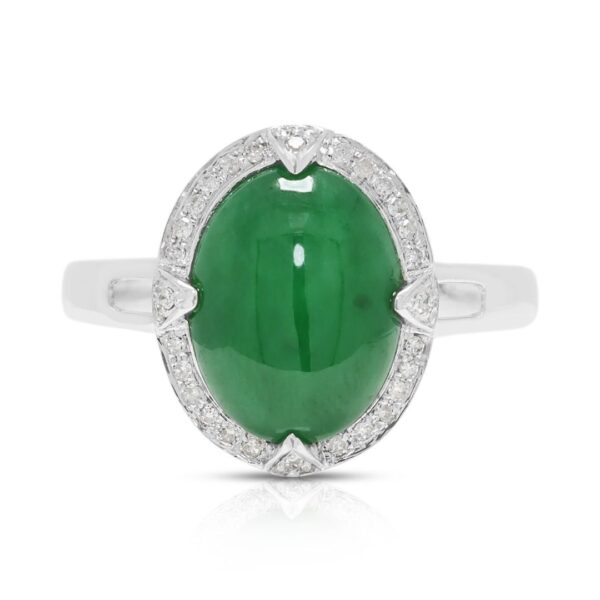 טבעת הילה מתוחכמת מירקן ירוק ויהלומים במשקל 0.18 קרט בזהב לבן 18K