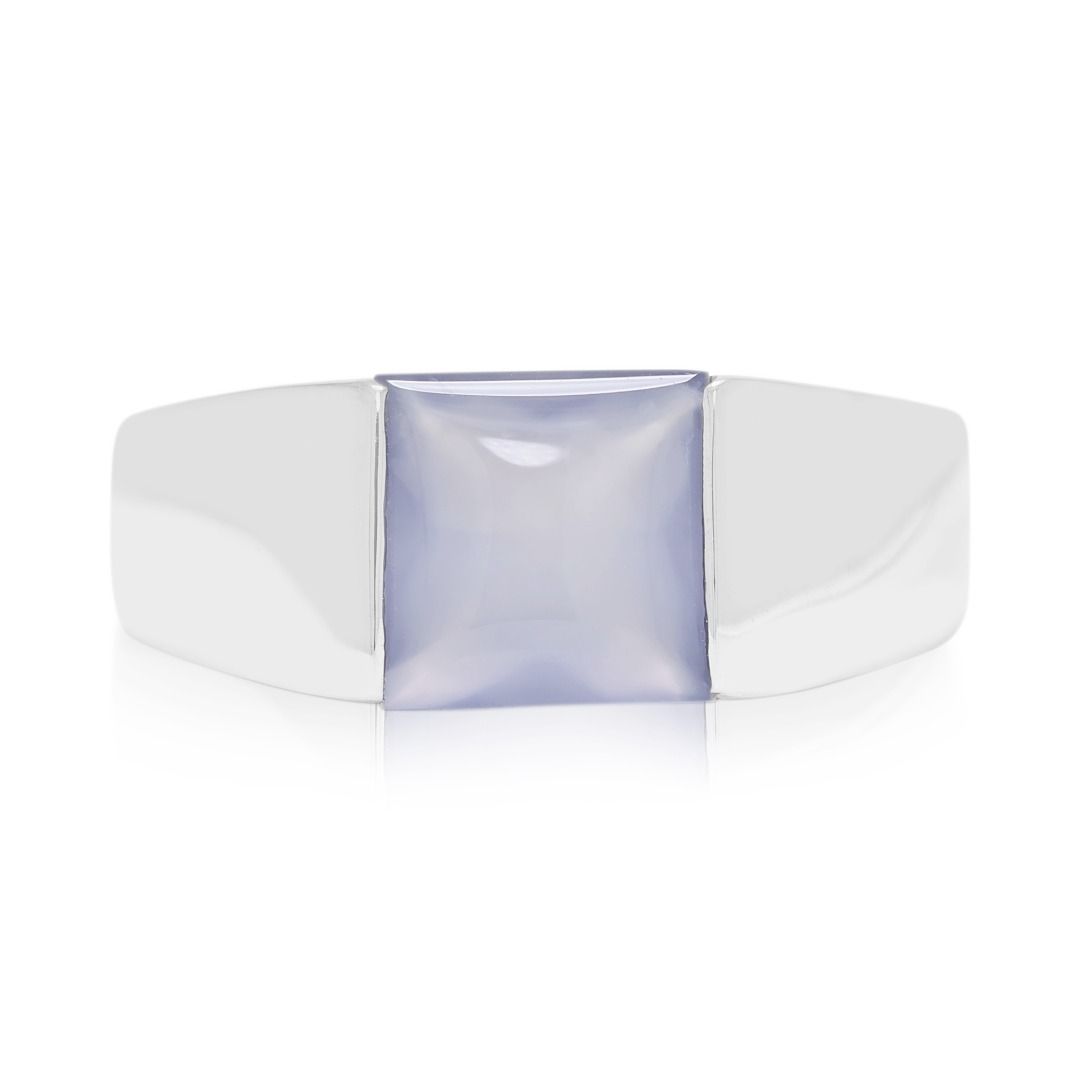 טבעת בסגנון וינטג' מזהב לבן 18K משובצת קלצדוני בחיתוך כרית 8 מ"מ