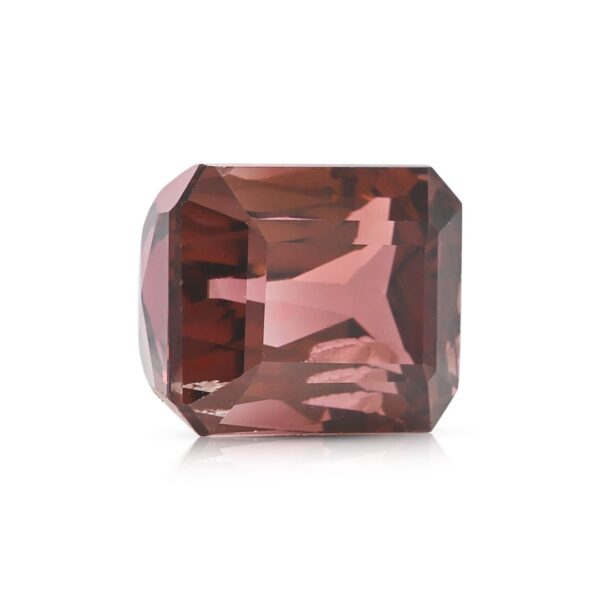 אבן חן טורמלין טבעית חופשית, 7.39ct, דו-גונית, בחיתוך בריליאנט משופר מלבני, עם תעודת NGI