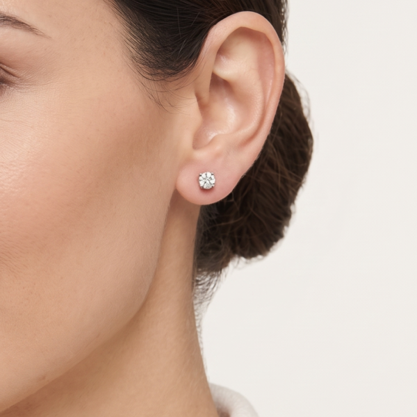 עגילים צמודים קלאסיים מיהלומי מעבדה 0.60ct בזהב לבן 10K